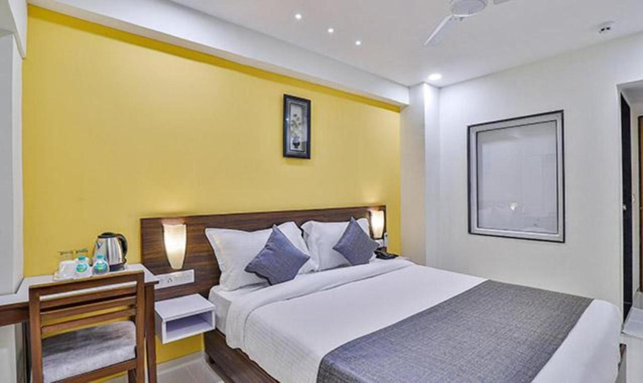 אחמדאבאד Leo Hotel מראה חיצוני תמונה