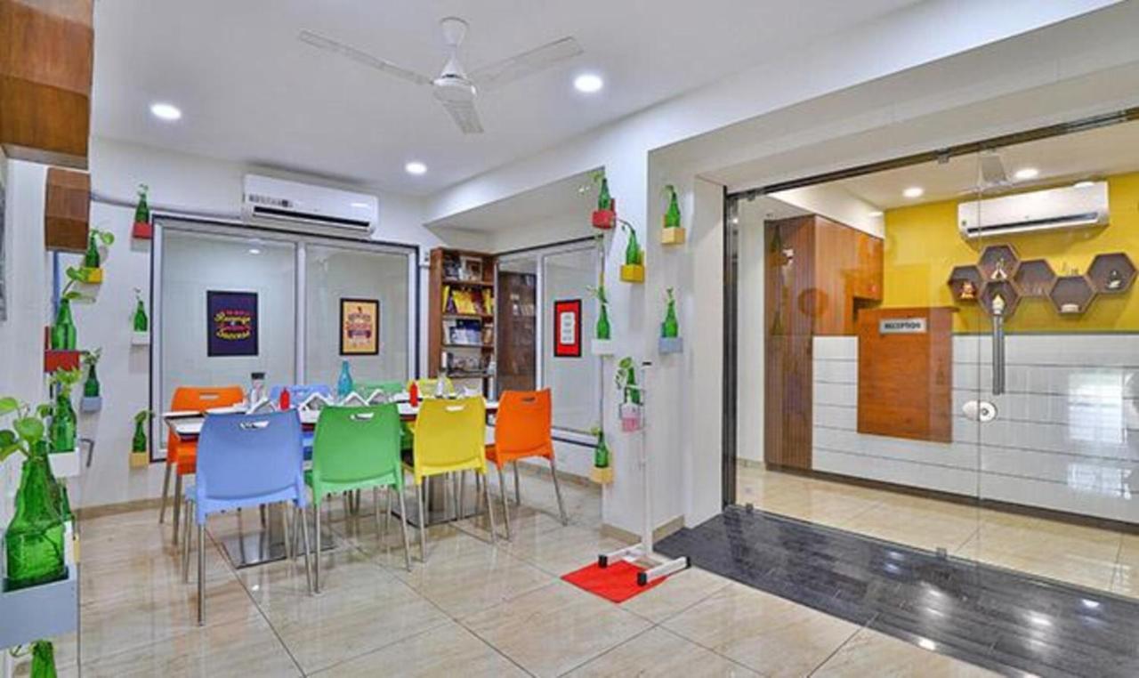 אחמדאבאד Leo Hotel מראה חיצוני תמונה