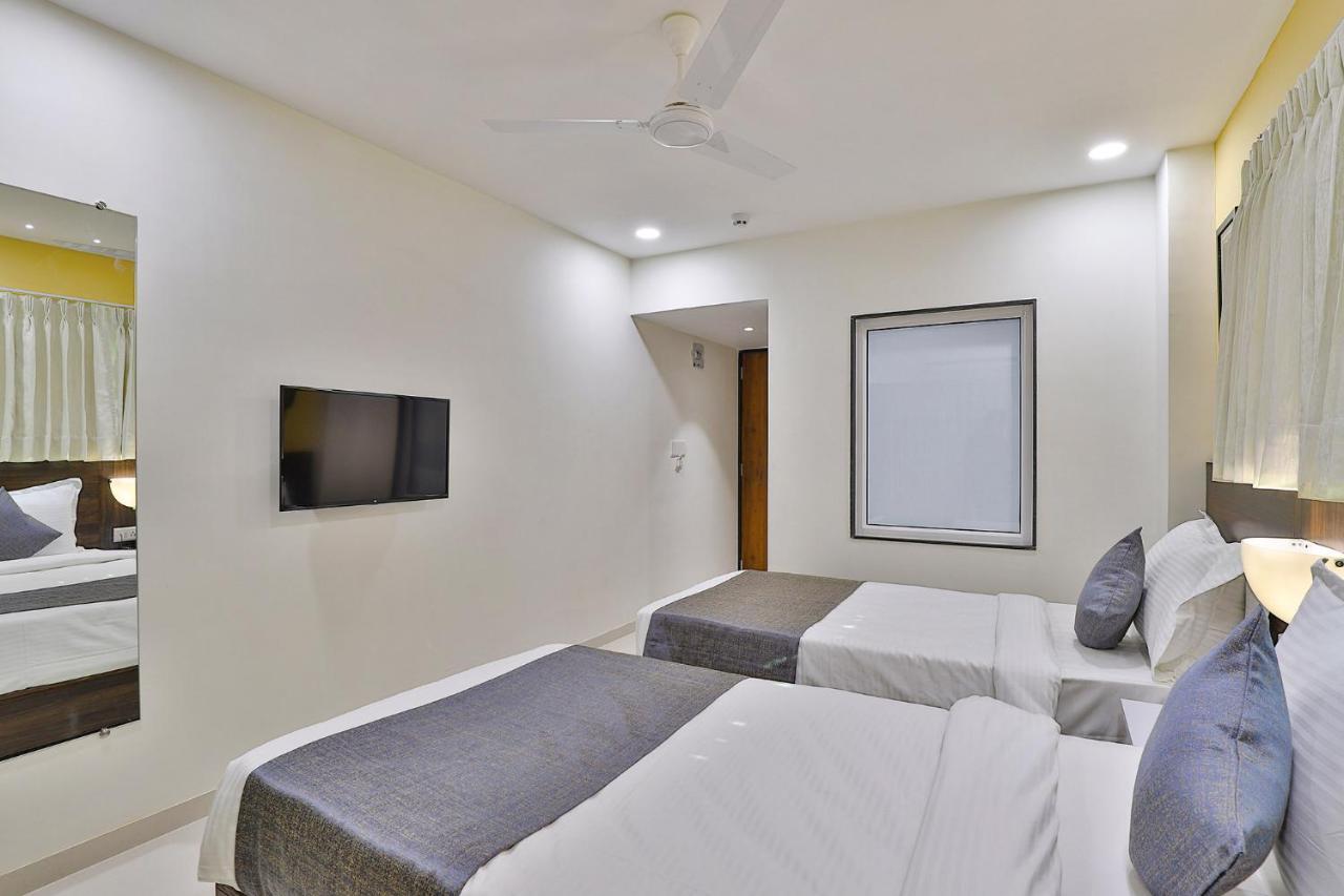 אחמדאבאד Leo Hotel מראה חיצוני תמונה