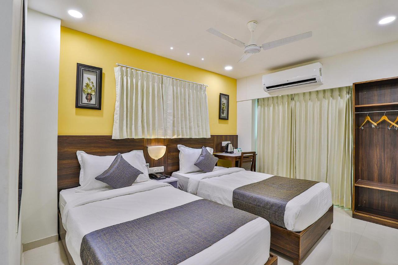 אחמדאבאד Leo Hotel מראה חיצוני תמונה